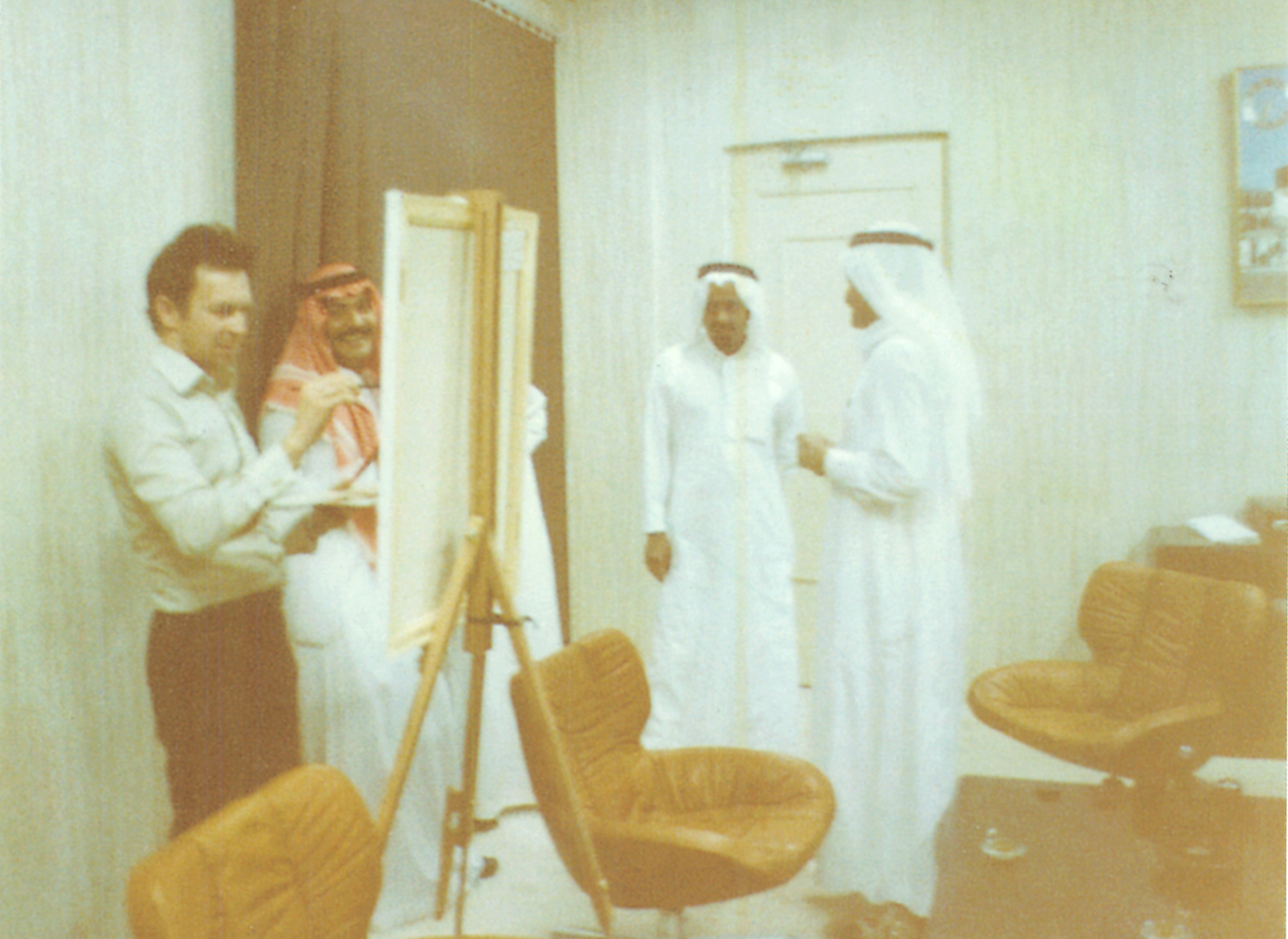 The artist painting a portraint in Jeddah, 1981